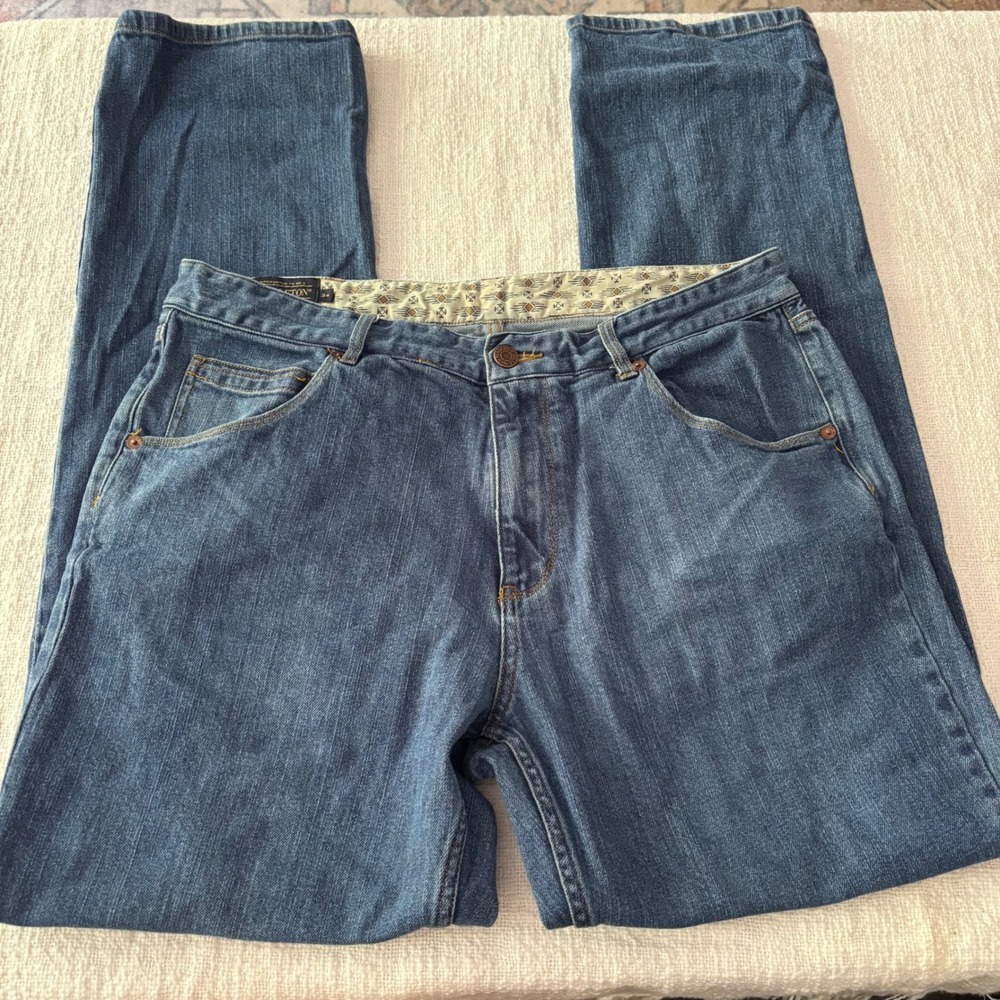 Pendleton Woolen Mills Medium Wash Straight Leg Jeans Size 34 Southwestern Trim